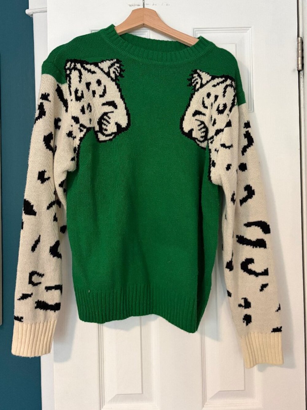 Green Snow Leopard Knit Sweater Cream Leopard Sleeves Crewneck Size